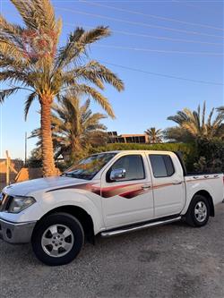 نيسان نافارا